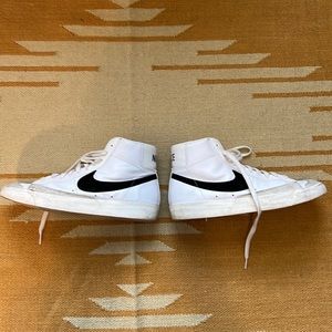 Nike Blazer Mid ‘77 Vintage White/Black (Men’s size 11)